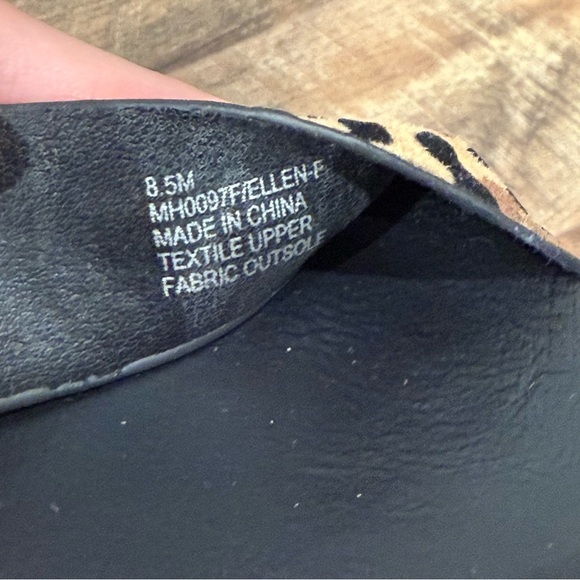 Mia Leopard Print Ankle Strap Women's Sandals - Picture 11 of 11